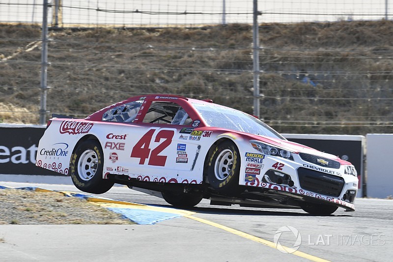 Larson e McMurray regalano la prima fila al Chip Ganassi Racing a Sonoma