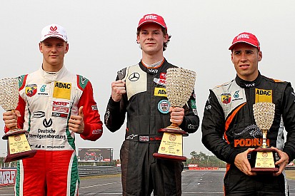 Gegen Mick Schumacher: Sohn von Adrian Newey holt Meistertitel
