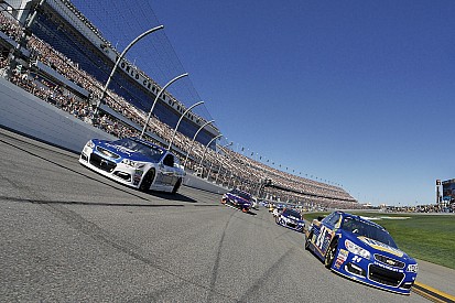 Audiência da NASCAR na TV cai, mas categoria pode comemorar