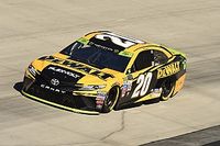 Kenseth lidera la primera práctica en Dover