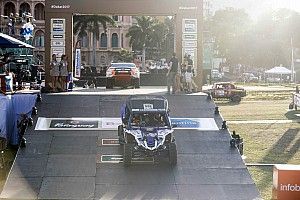 Joan Font acaba su primera aventura en el Dakar trágicamente