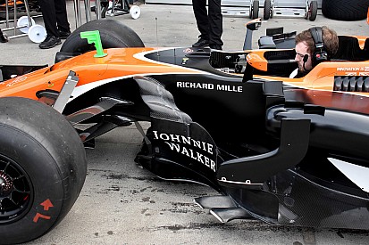 McLaren: ora il bargeboard arriva all'altezza della scocca!