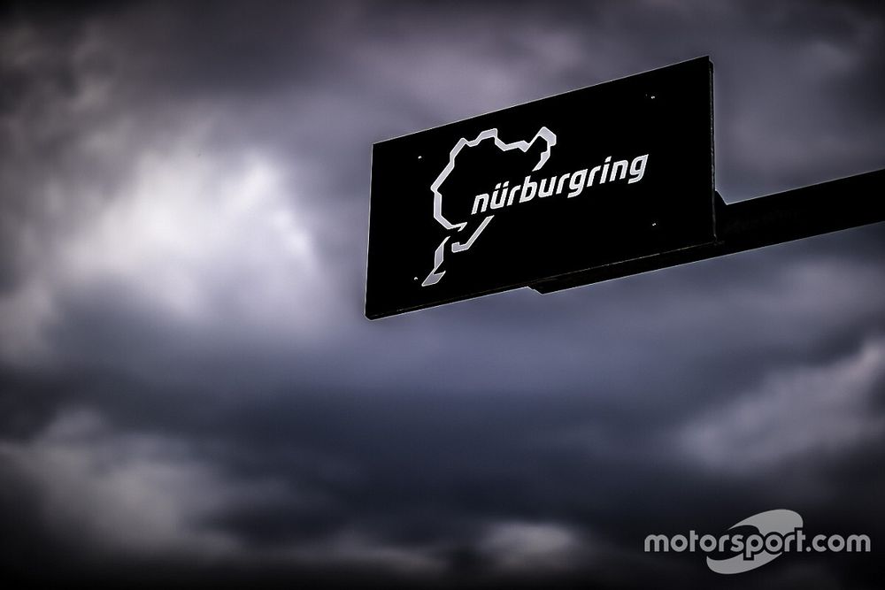 Nurburgring paddock sfeerbeeld