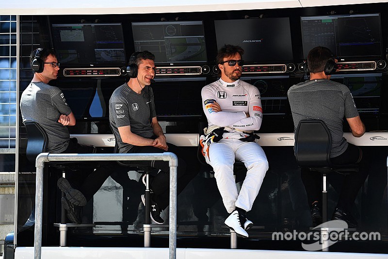 Humilde, versátil y completo: los rasgos que definen al Alonso piloto