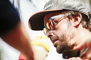 Ricciardo anggap "frustrasi" sebagai alasan Alonso turun di Indy 500