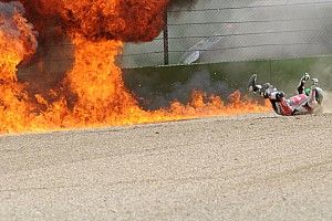 Galeria: Laverty escapa de explosão de moto após queda