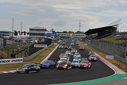 У WTCR-2018 зможуть взяти участь 26 машин