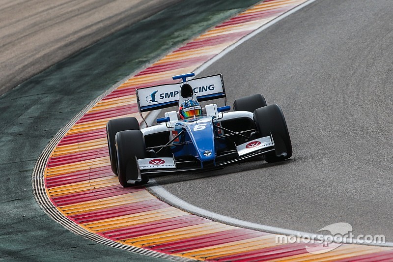 Isaakyan gana tras un toque entre Palou y Fittipaldi en Nürburgring
