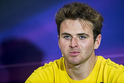 Rowland: "No reason" I can't aim for Renault 2018 seat