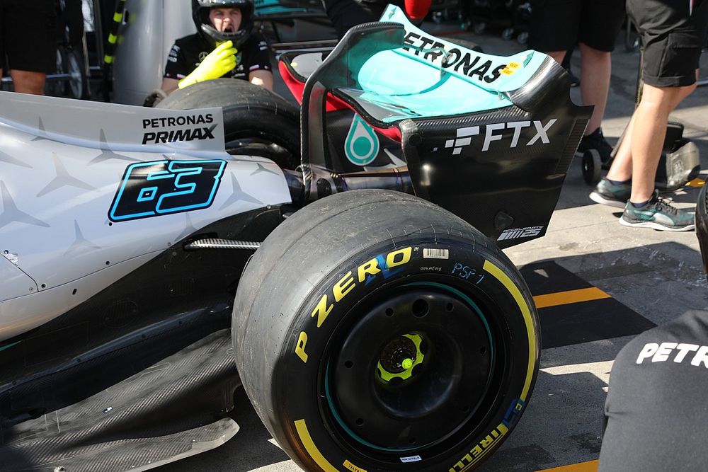 Mercedes suspends FTX sponsor deal; removes logos from F1 cars