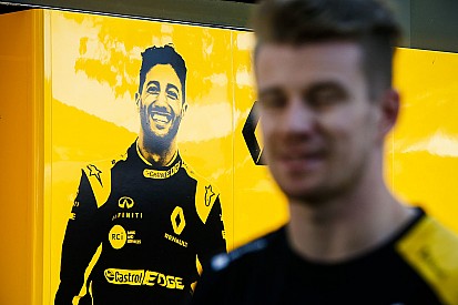 Elgurult a gyógyszer a Renault-nál: Ricciardo nagyon adja