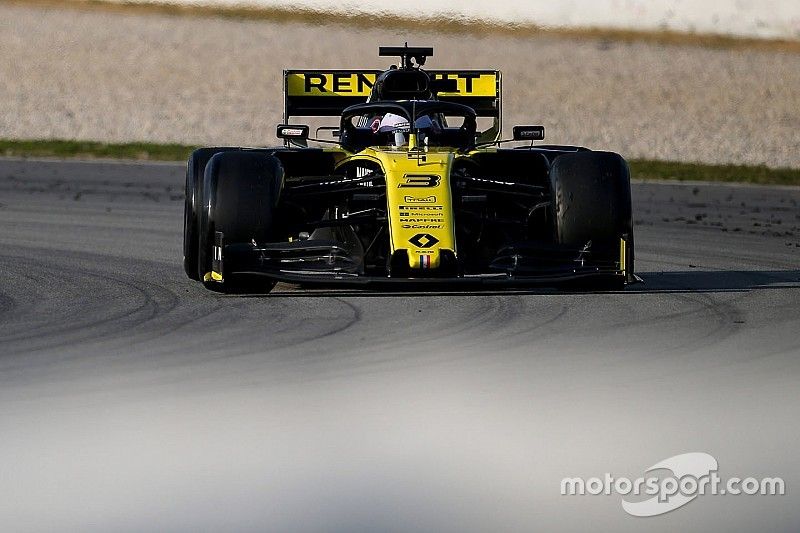 Renault pris dans la nasse du milieu de grille ?