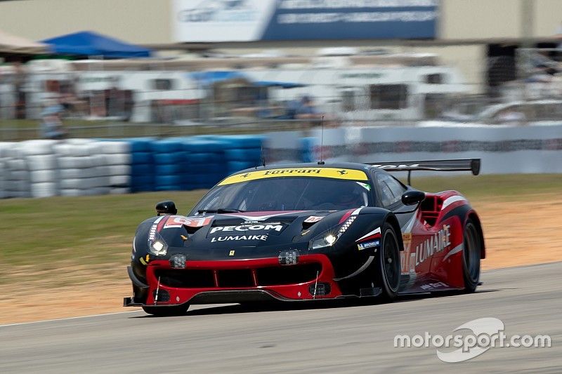 #61 Clearwater Racing Ferrari 488 GTE: Luis Perez Companc, Matteo Cressoni , Matthew Griffin