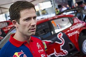 WRC, Ogier parte male in Sardegna: urta un cancello e rompe una sospensione
