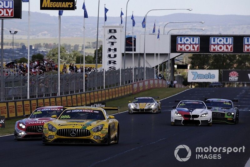 Entry list da record per Bathurst: 34 GT3 sul Mount Panorama