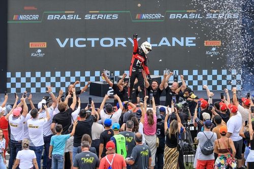 NASCAR Brasil: Léo Torres é ‘sincerão’ após vitória sobre "ídolo" Barrichello