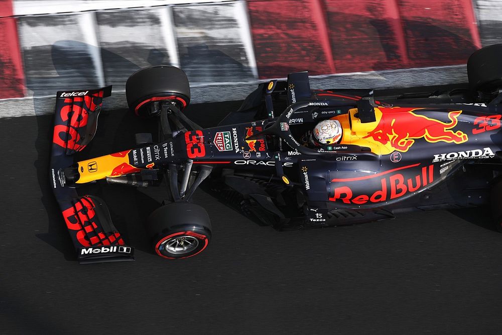 Verstappen subliem naar pole in Abu Dhabi: "Dit is een hele lekkere"