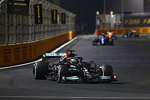Hamilton: „Nem értem, hogy miért taposott bele a fékbe"