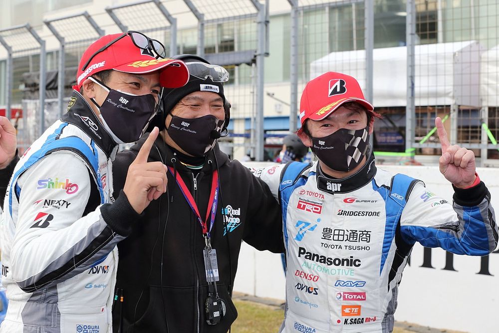 【スーパーGT】今季無得点だった31号車プリウスが鮮やかポールトゥウィン。「好調の理由をしっかり見つけたい」と嵯峨宏紀