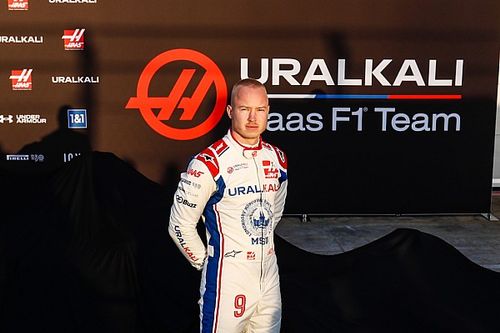 Четверо гонщиков Ф1 поддержали Мазепина после увольнения 