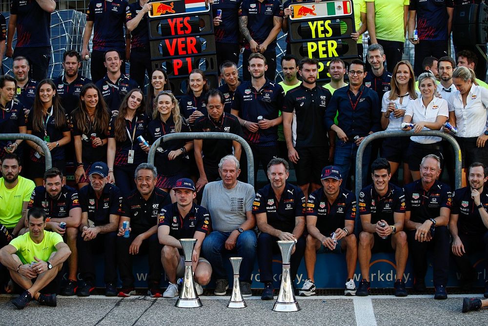 Verstappen „na zawsze” w Red Bullu?
