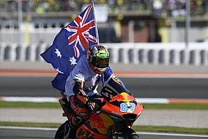Moto2 Valencia: Raul Fernandez gewinnt, Remy Gardner ist Weltmeister