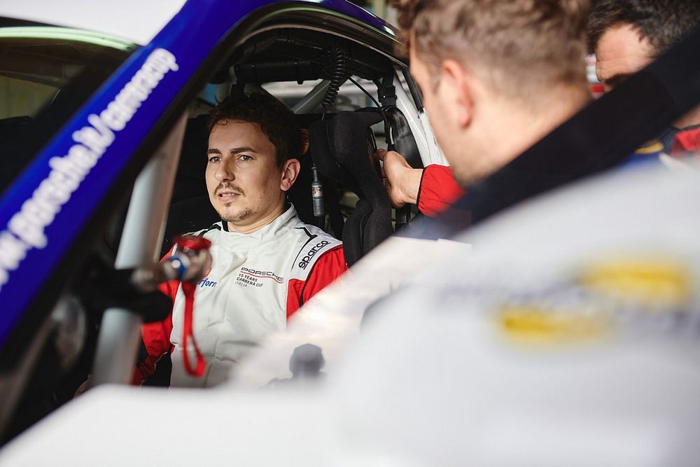 Lorenzo sfida Vale: c'è il sogno di andare a Le Mans con Porsche?