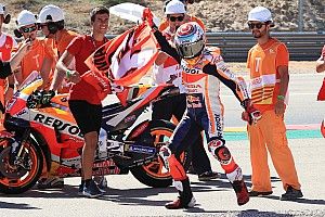 Galería: la caída de Lorenzo, la celebración de Márquez y las mejores fotos del GP de Aragón