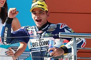Mondiale Moto3 2018: Martin sfrutta il ko di Bezzecchi e vola a +26