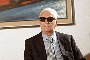 Enzo Ferrari: Michael Mann torna sul film, Jackman sarà il Drake
