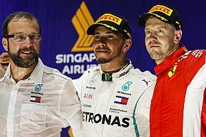 Hamilton bangga tak buat kesalahan seperti Vettel