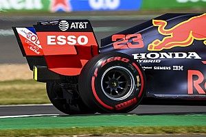 Технический брифинг: Red Bull продырявила болид в новом месте
