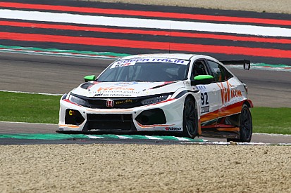 Bamonte e MM Motorsport al lavoro su alcune gare del TCR Italy