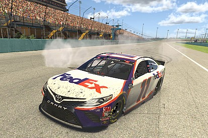Hamlin beats Earnhardt for eNASCAR Pro Invitational win