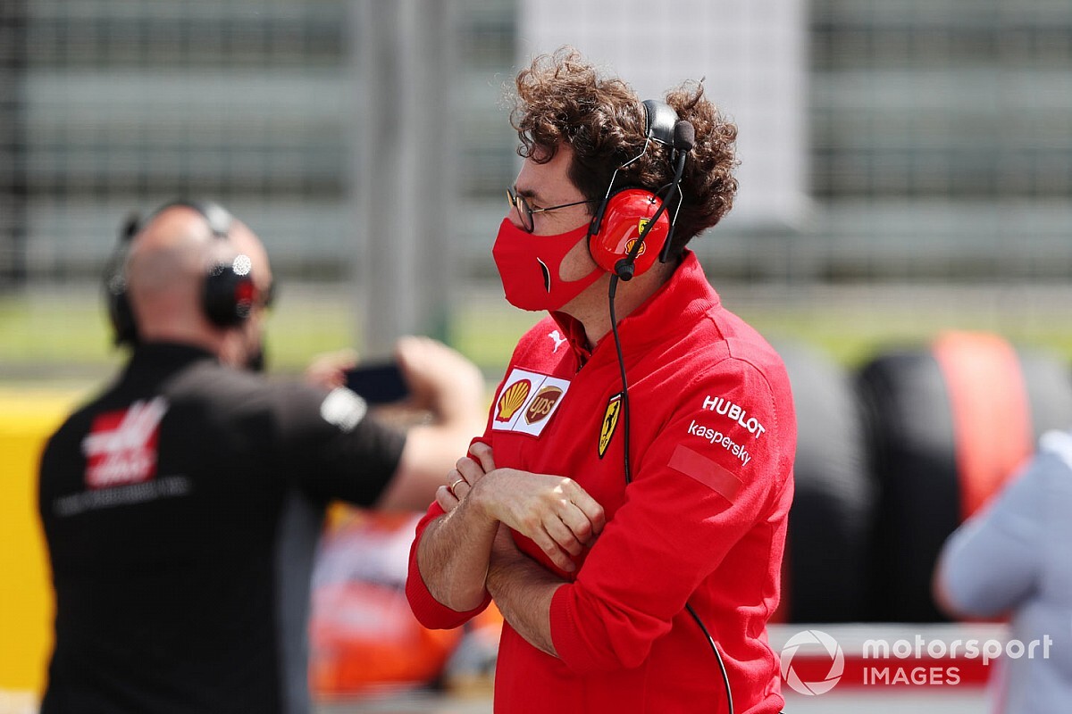 F1: Binotto deixa de ser diretor técnico da Ferrari após reestruturação e segue apenas como chefe de equipe