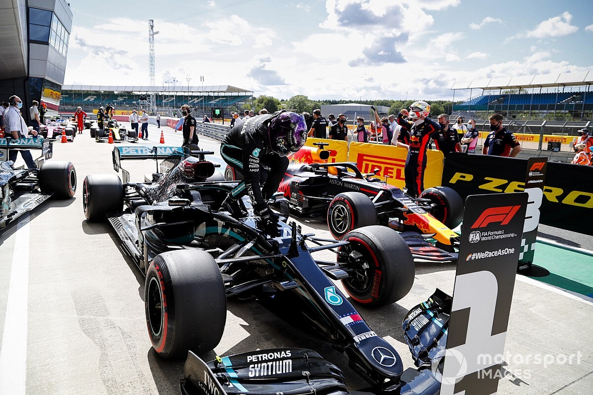 Hamilton: "Hay una gran diferencia con el tercero, pero no importa"