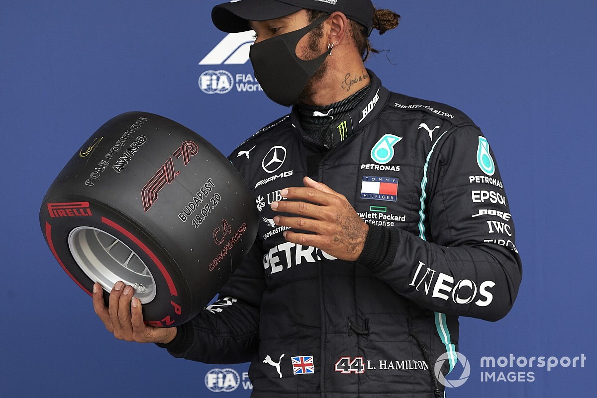 Ennyivel volt gyorsabb Hamilton idei pole köre a Hungaroringen a tavalyi időhöz képest: beszédes (videó)