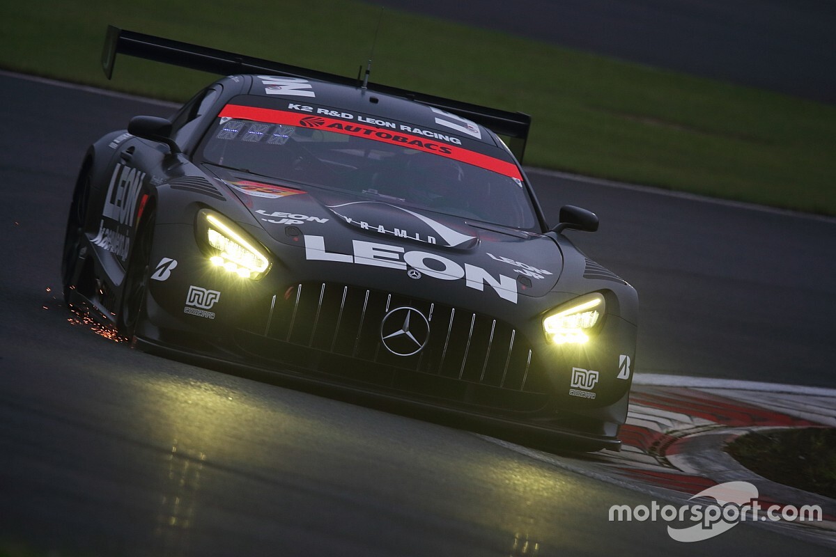 SGT第1戦富士|接戦となったGT300クラスのトップ争い……65号車LEON AMGがPP獲得