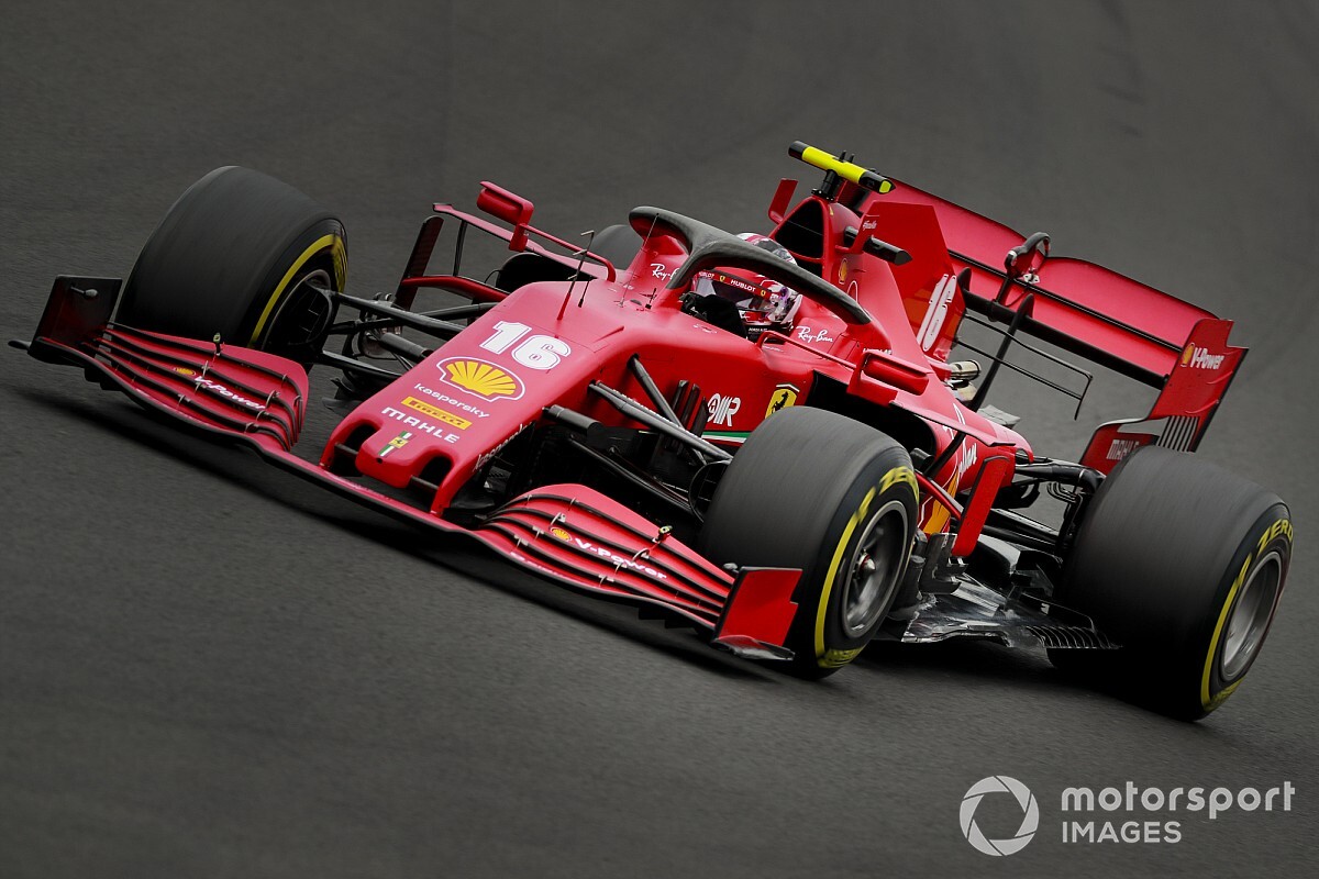Leclerc: "Daha iyiyiz, ama Mercedes'le savaşacak kadar değil"