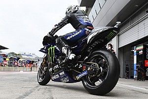 Yamaha, Vinales contraddice Rossi: "Regime del motore mai calato!"