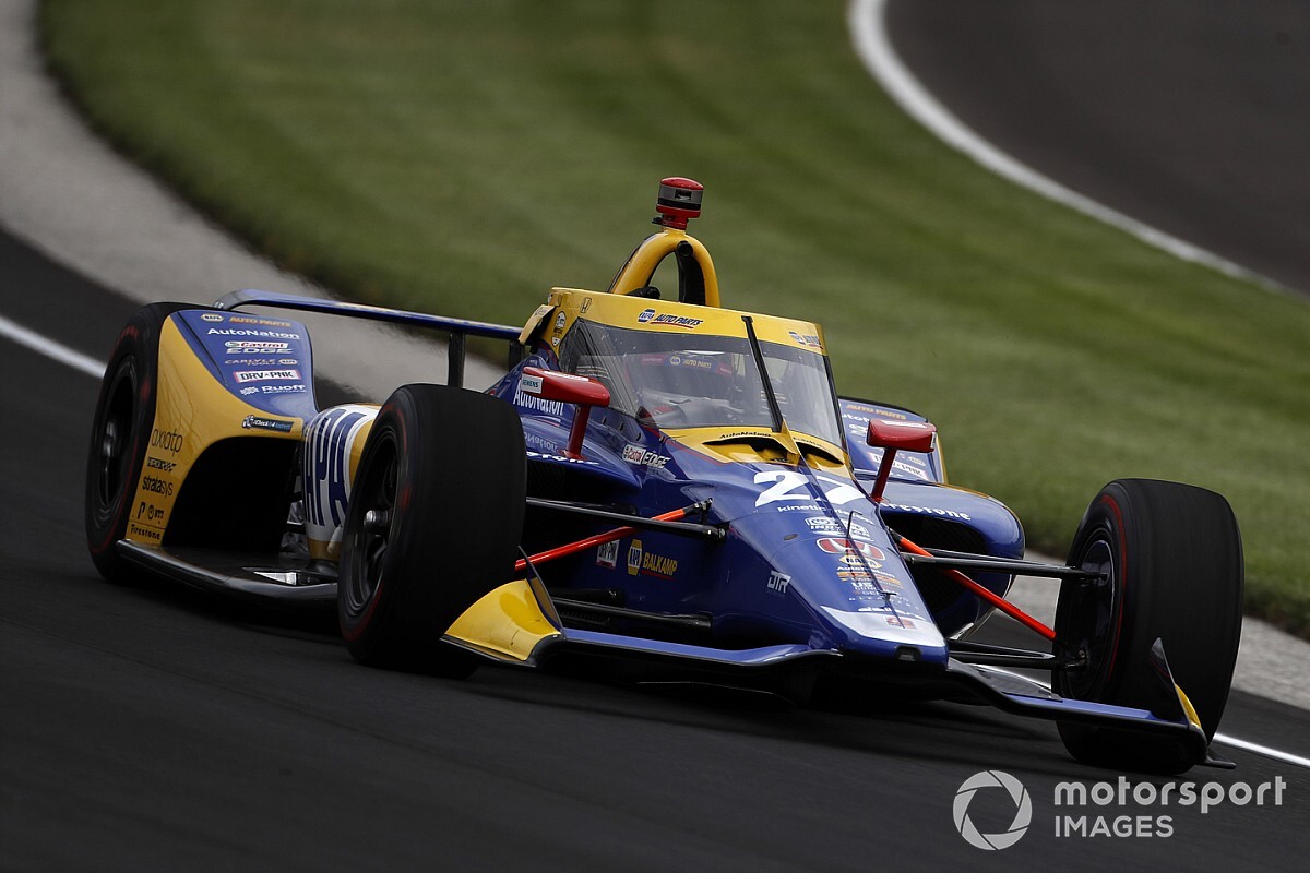 VÍDEO: Alexander Rossi passa quatro de uma vez nas 500 Milhas, mas vai ao muro pouco depois