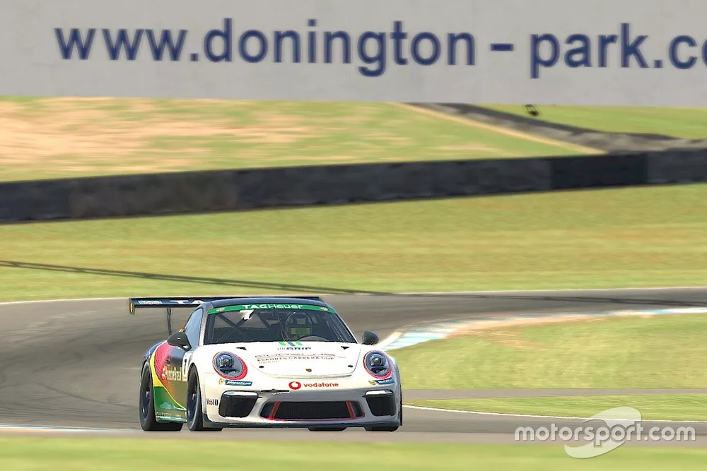 Carro de Jeff Giassi em Donington Park