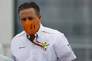 Zak Brown elárulta, miért dönthetett mellettük Daniel Ricciardo a Renault helyett