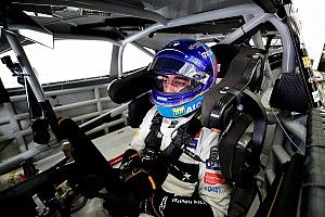 Зак Браун попробует уговорить Алонсо выступить в дорожной гонке NASCAR