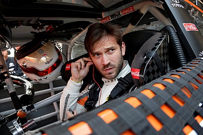 Daniel Suárez es sustituido por Truex en Joe Gibbs Racing
