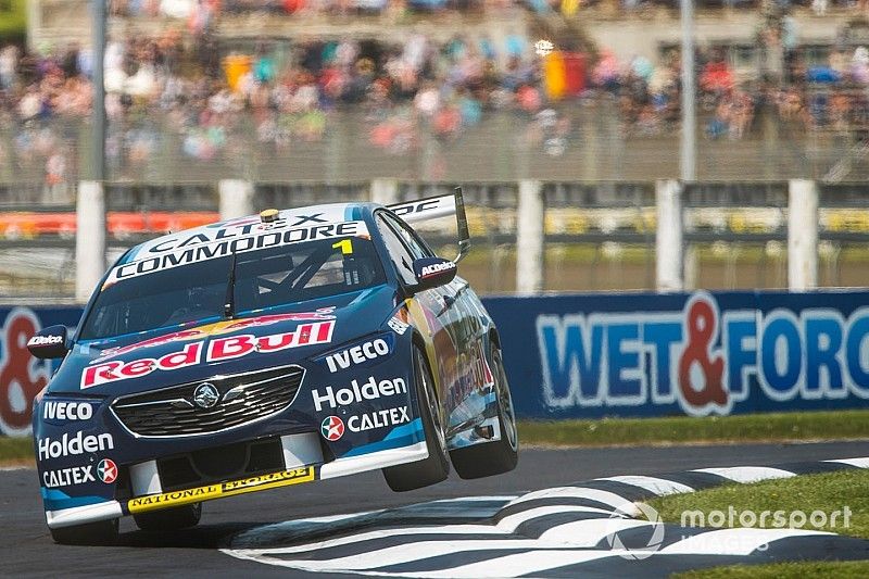Pukekohe Supercars: Whincup tops Shootout for pole