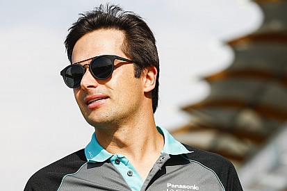 VÍDEO: Nelsinho Piquet comenta passagens da carreira em fotos