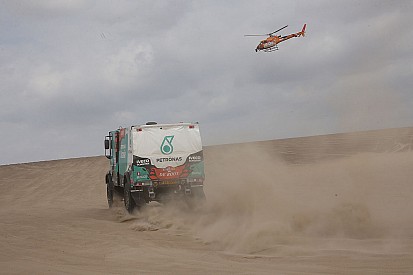 Video: Hoogtepunten van de zesde Dakar-dag met winst voor De Rooy
