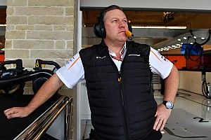 McLaren: Ha fogadnom kellene a 2019-es bajnokra, Hamiltonra fogadnék