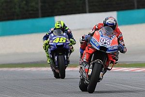 MotoGP FT1 in Sepang: Dovizioso hauchdünn vor Rossi